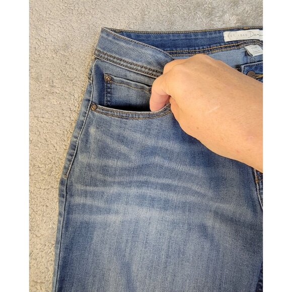 C Est. 1946 Denim Shorts. Size: 16W - Picture 9 of 15